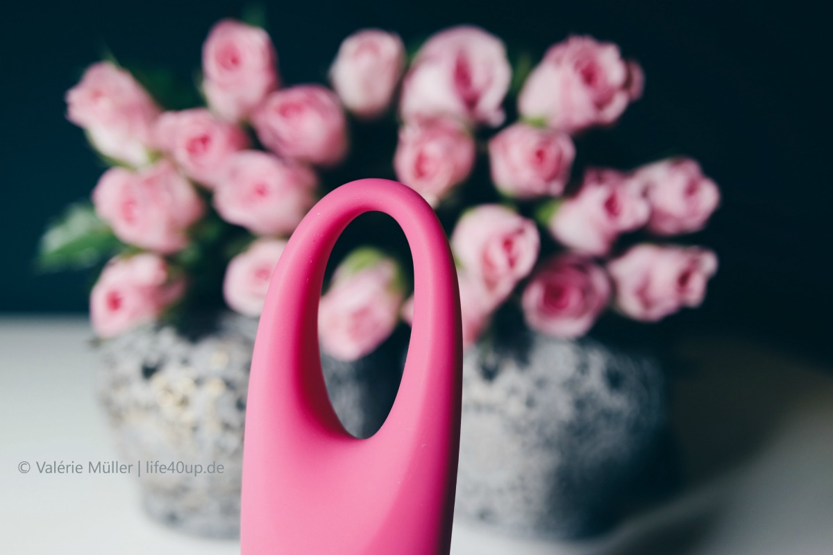 Foreo IRIS Massagegerät gegen Augenringe, Tränensäcke und Krähenfüße im Test